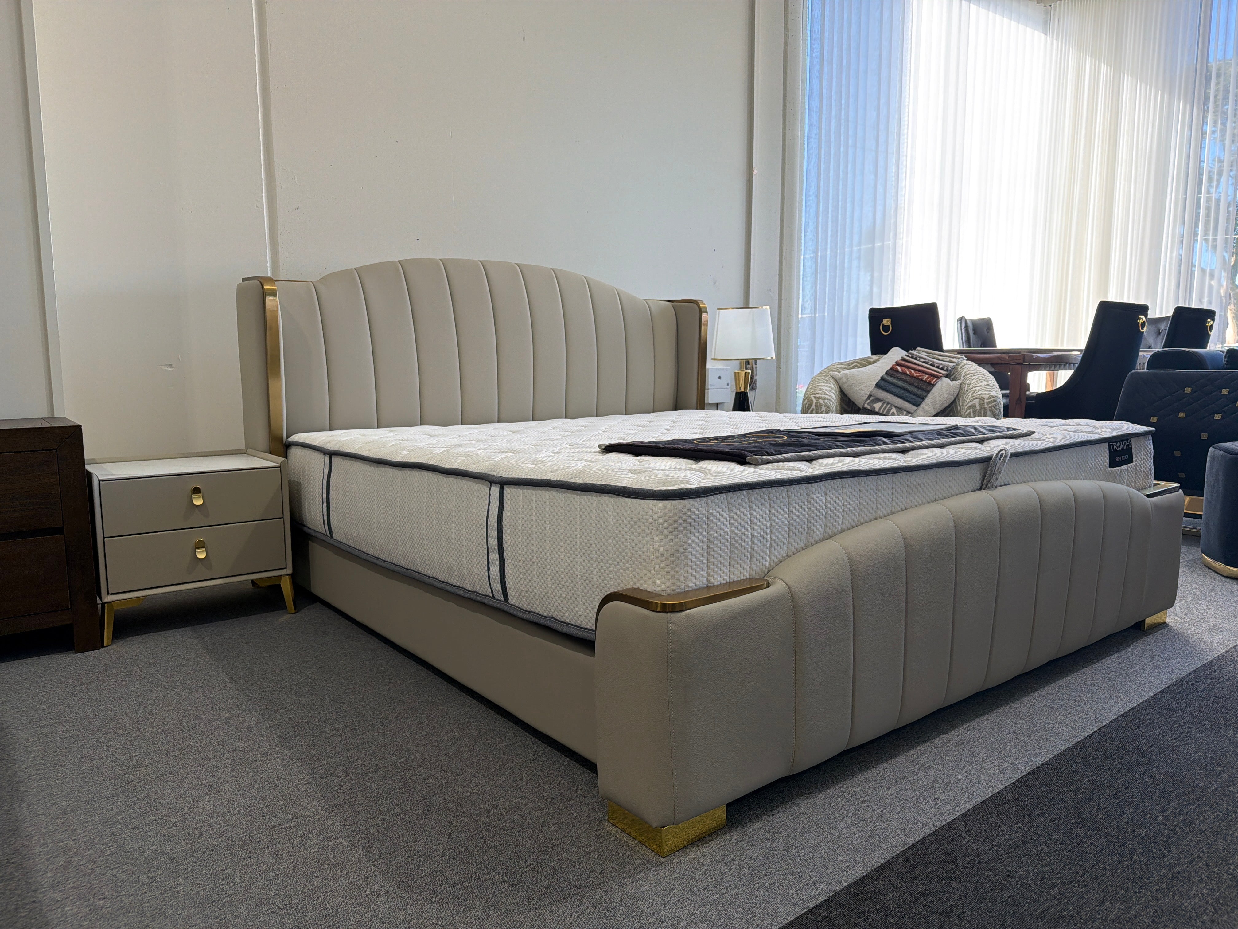 Luxury Leather Bed w/ Gas Lift