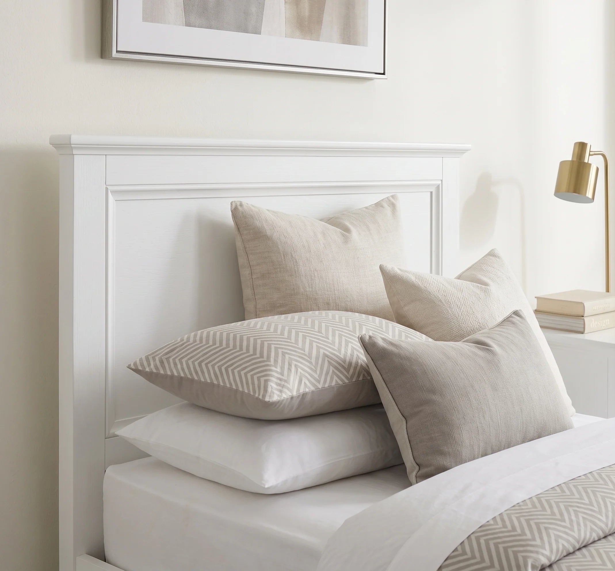 Deluxe Bed with Drawer