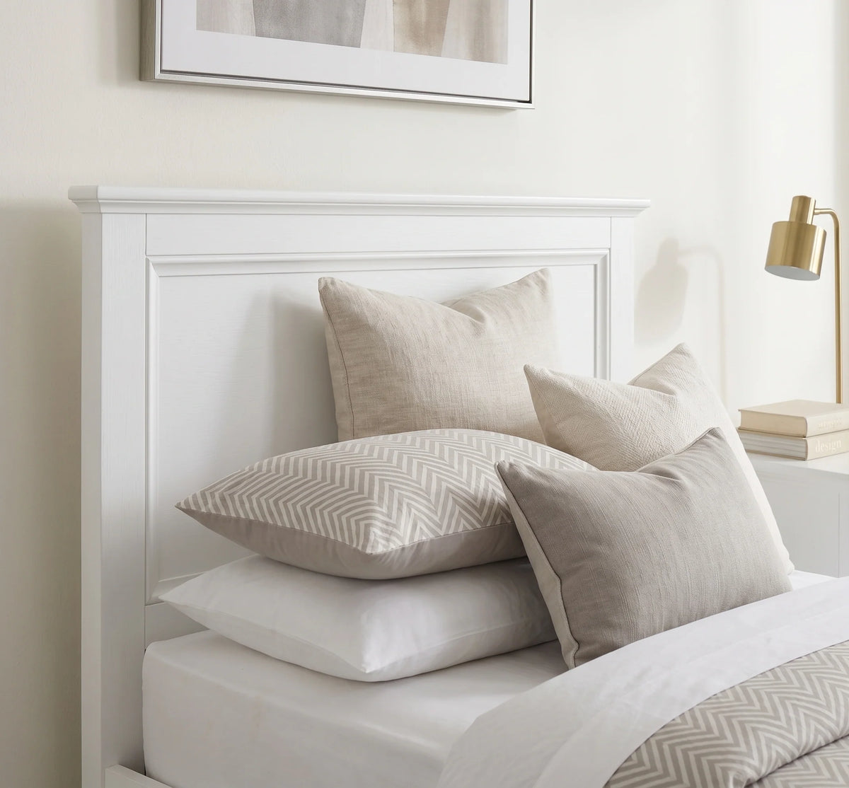 Deluxe Bed with Drawer