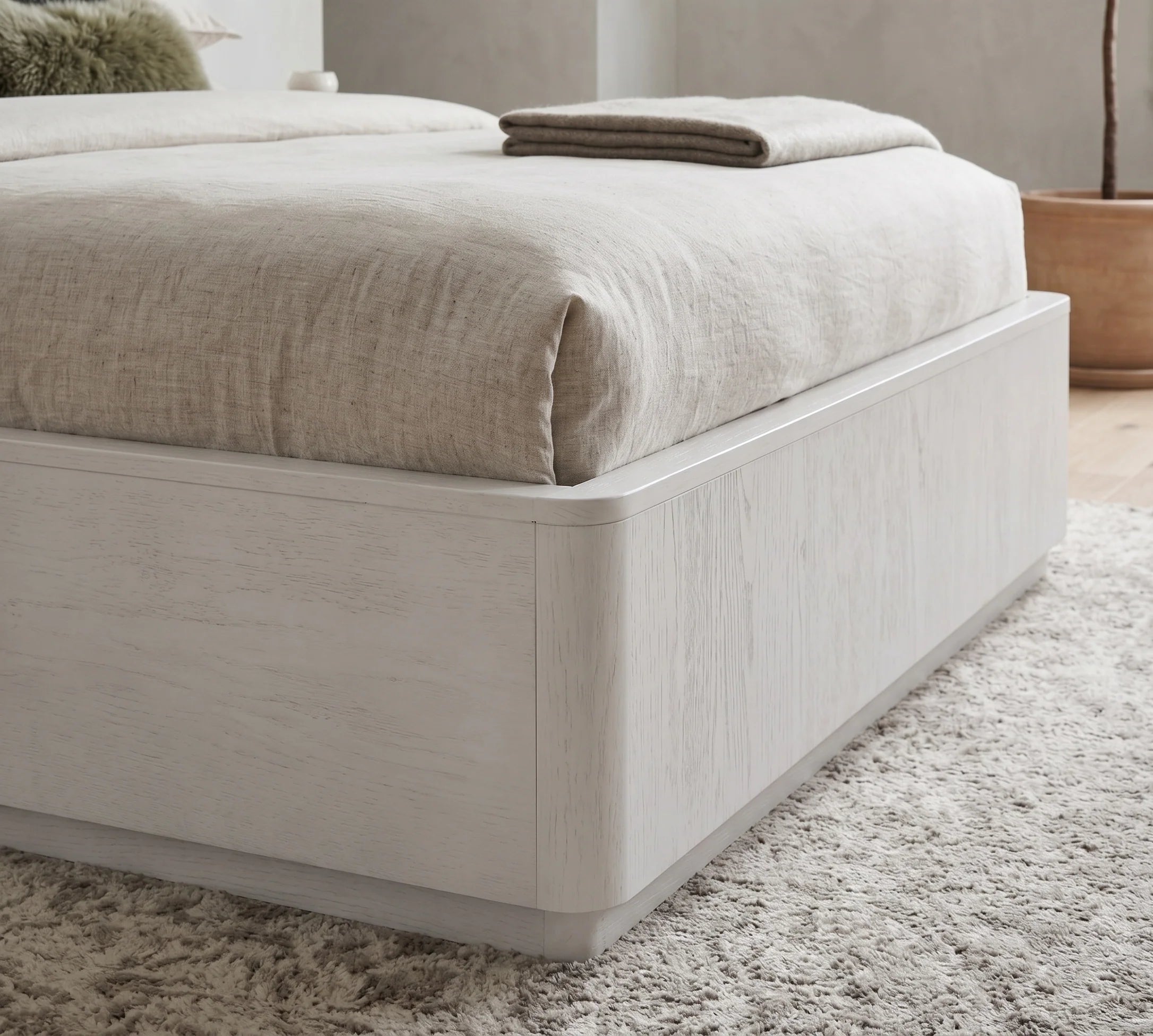 Parker Bed with Gas Lift
