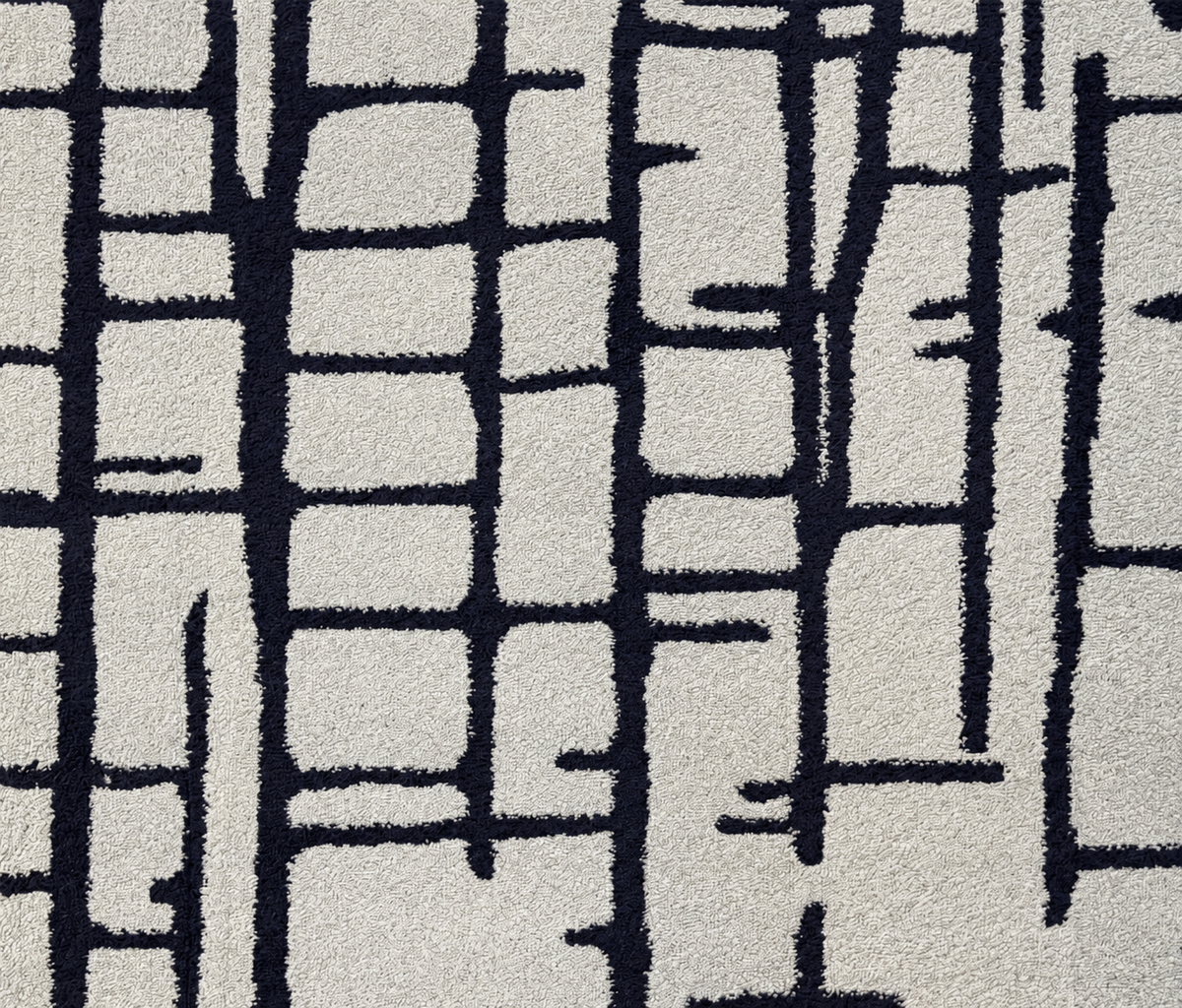 Matrix rug 12682 - cleaned close-up of the original rug pattern (detail view)