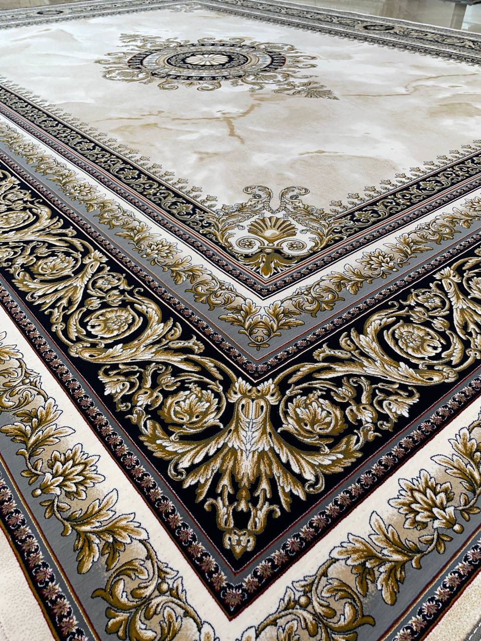 Cream Zhinus Rugs 12689