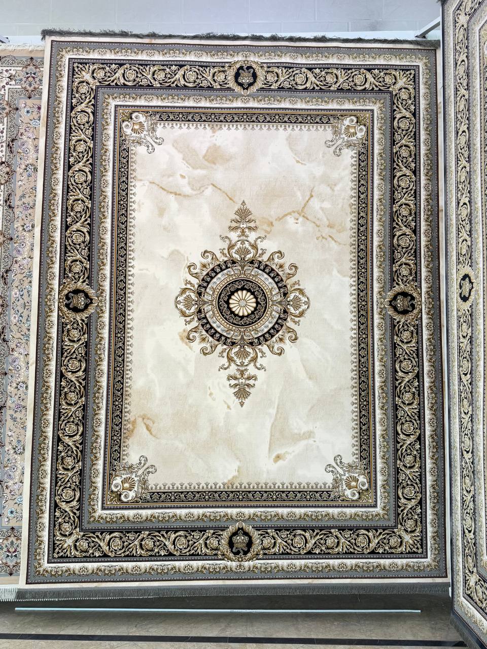 Cream Zhinus Rugs 12689