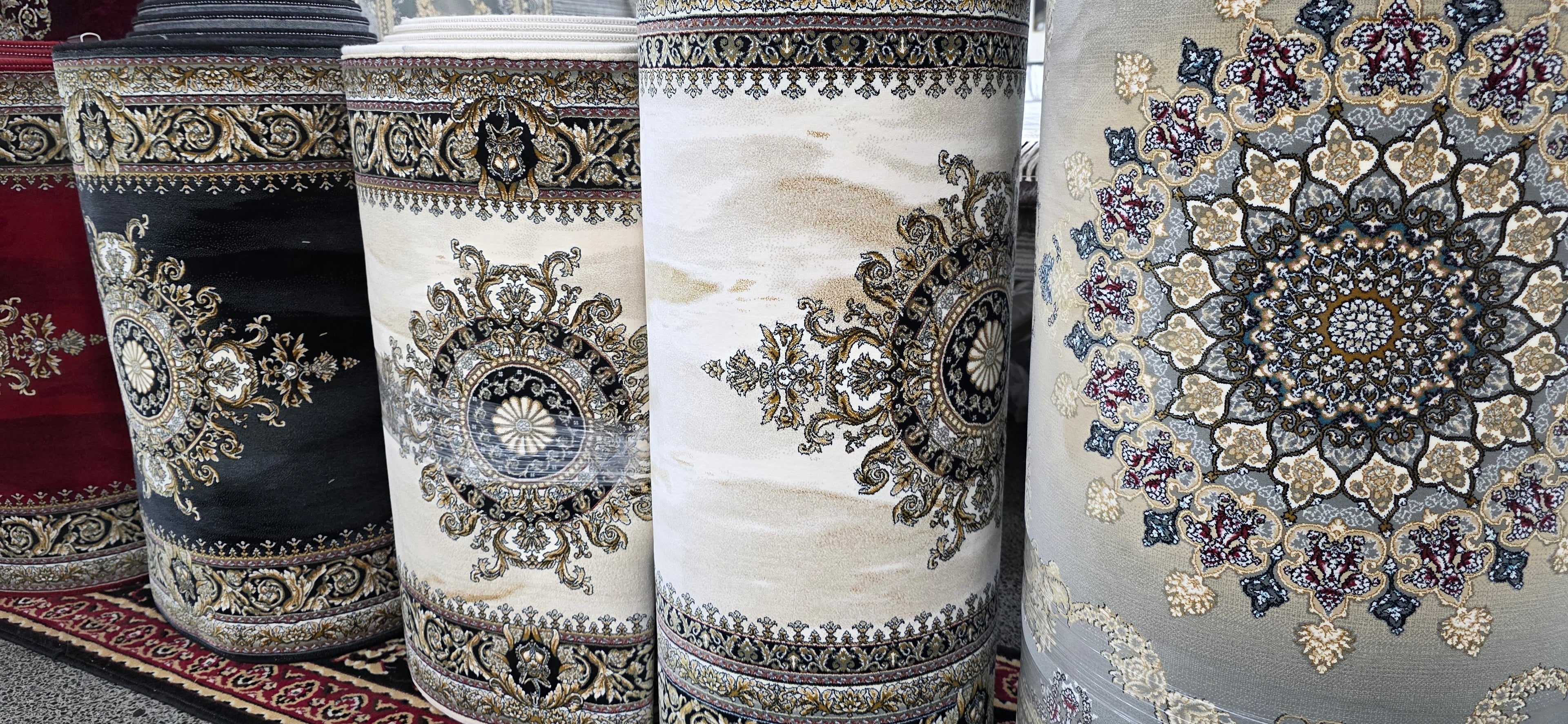 Cream Zhinus Rugs 12689