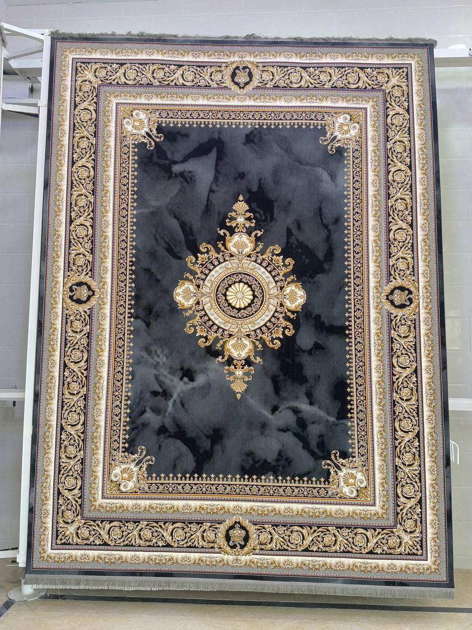 Jinus Acrylic Rug